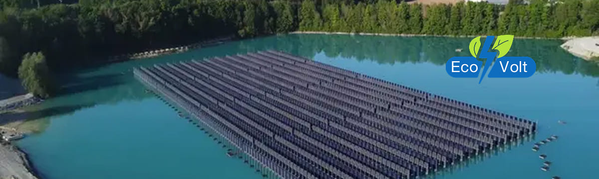 У Німеччині запущено першу у світі вертикальну плавучу сонячну електростанцію