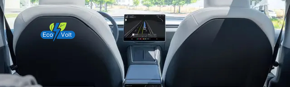 Хаос на вулицях Остіна: роботакси Tesla різко гальмує, з&#039;їжджає з дороги та висаджує пасажирів посеред дороги